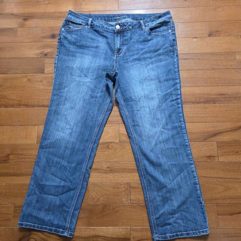 LADIES MAURICES STRAIGHT LEG BLUE DENIM STRETCH JEAN SZ 18 SHORT